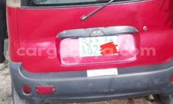 Acheter Occasion Voiture Kia Sedona Rouge à Addis Ababa, Ethiopie Acheter Occasion Voiture Kia Sedona Rouge à Addis Ababa, Ethiopie