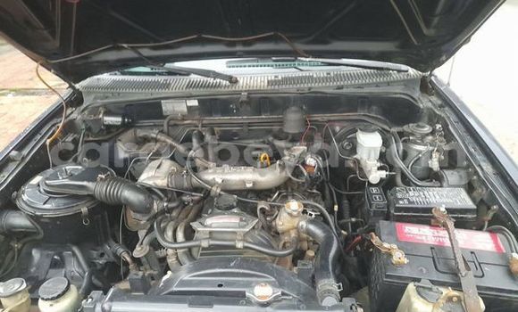 Oofamaa Toyota Alphard Other Makiinaa iti Addi Ark'ay keessatti Amhara keessatti Oofamaa Toyota Alphard Other Makiinaa iti Addi Ark'ay keessatti Amhara keessatti