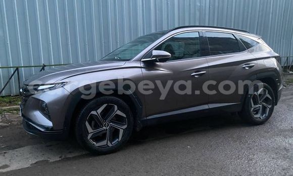 Oofamaa Hyundai Tucson Other Makiinaa iti Addis 'Alem keessatti Amhara keessatti Oofamaa Hyundai Tucson Other Makiinaa iti Addis 'Alem keessatti Amhara keessatti