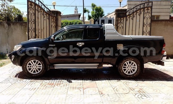 Buy Used Toyota Hilux Black Car in Addiet–Canna in Ethiopia Buy Used Toyota Hilux Black Car in Addiet–Canna in Ethiopia