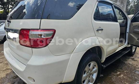 Buy Used Toyota Fortuner White Car in Addis–Ababa in Ethiopia Buy Used Toyota Fortuner White Car in Addis–Ababa in Ethiopia