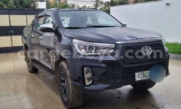 ይግዙ ያገለገለ Toyota Hiluxe Revo ሌላ መኪና በ አዲስ አበባ በ ኢትዮጵያ