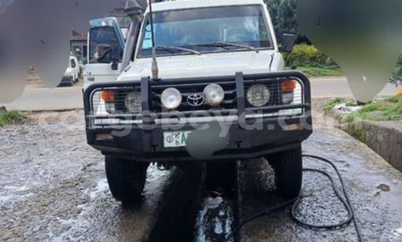 Buy Used Toyota Land Cruiser Prado Other Car in Addis–Ababa in Ethiopia Buy Used Toyota Land Cruiser Prado Other Car in Addis–Ababa in Ethiopia