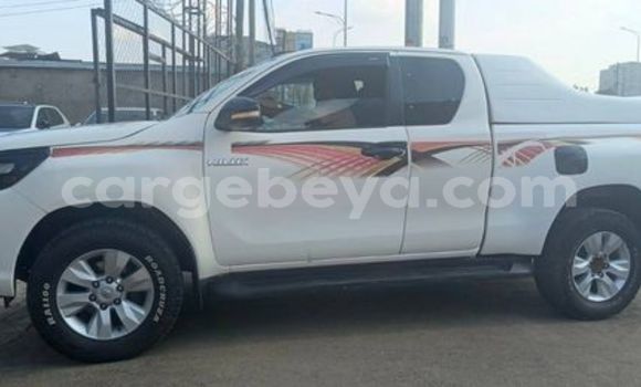 Acheter Occasion Voiture Toyota Hiluxe Revo Autre à Addis Ababa, Ethiopie Acheter Occasion Voiture Toyota Hiluxe Revo Autre à Addis Ababa, Ethiopie