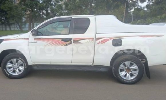 Acheter Occasion Voiture Toyota Hiluxe Revo Autre à Addis Ababa, Ethiopie Acheter Occasion Voiture Toyota Hiluxe Revo Autre à Addis Ababa, Ethiopie