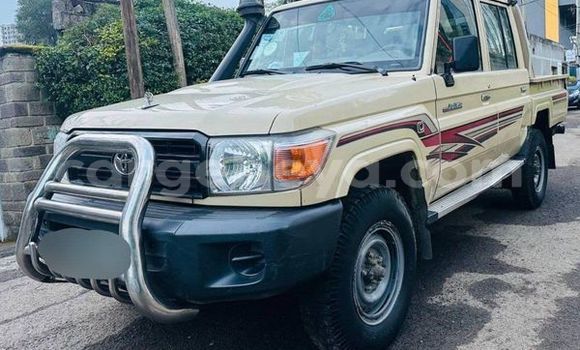 Buy Used Toyota Alphard Other Car in Adet in Amhara Buy Used Toyota Alphard Other Car in Adet in Amhara