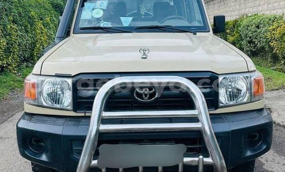 Buy Used Toyota Alphard Other Car in Adet in Amhara Buy Used Toyota Alphard Other Car in Adet in Amhara