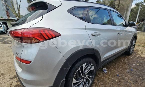Buy Used Hyundai Tucson Other Car in Addis–Ababa in Ethiopia Buy Used Hyundai Tucson Other Car in Addis–Ababa in Ethiopia