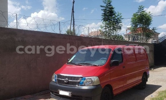 Buy Used Toyota Hiace Red Car in Addis–Ababa in Ethiopia Buy Used Toyota Hiace Red Car in Addis–Ababa in Ethiopia