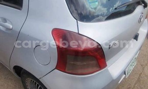 ይግዙ ያገለገለ Toyota Comfort ሌላ መኪና በ አዲስ አበባ በ ኢትዮጵያ