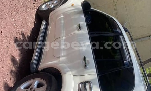 Oofamaa Toyota RAV4 Other Makiinaa iti Addis–Ababa keessatti Ethiopia keessatti Oofamaa Toyota RAV4 Other Makiinaa iti Addis–Ababa keessatti Ethiopia keessatti