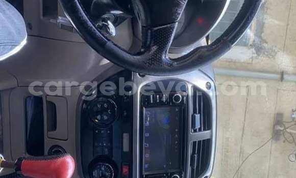 Oofamaa Toyota RAV4 Other Makiinaa iti Addis–Ababa keessatti Ethiopia keessatti Oofamaa Toyota RAV4 Other Makiinaa iti Addis–Ababa keessatti Ethiopia keessatti