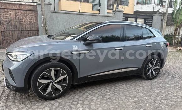 Oofamaa Toyota Corolla Cross Other Makiinaa iti Addis–Ababa keessatti Ethiopia keessatti Oofamaa Toyota Corolla Cross Other Makiinaa iti Addis–Ababa keessatti Ethiopia keessatti