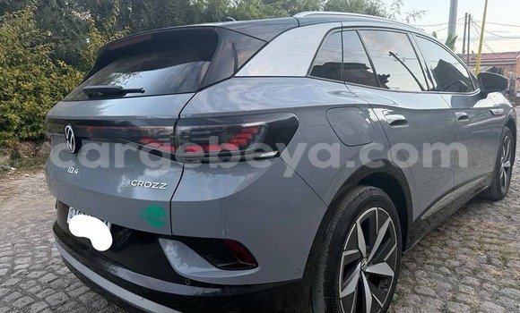 Oofamaa Toyota Corolla Cross Other Makiinaa iti Addis–Ababa keessatti Ethiopia keessatti Oofamaa Toyota Corolla Cross Other Makiinaa iti Addis–Ababa keessatti Ethiopia keessatti