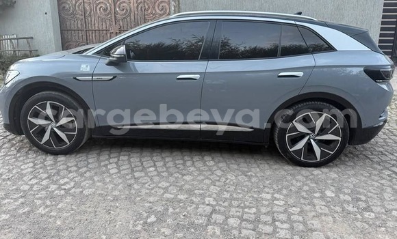 Oofamaa Toyota Corolla Cross Other Makiinaa iti Addis–Ababa keessatti Ethiopia keessatti Oofamaa Toyota Corolla Cross Other Makiinaa iti Addis–Ababa keessatti Ethiopia keessatti