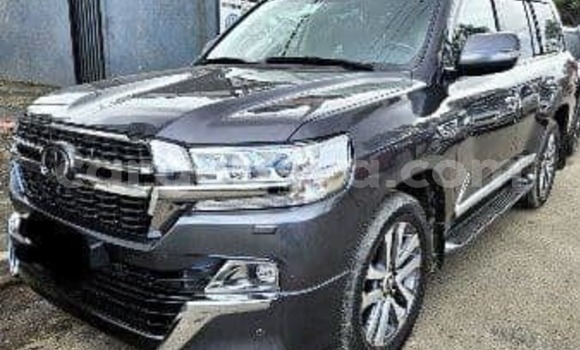 Oofamaa Toyota Land Cruiser Other Makiinaa iti Addis–Ababa keessatti Ethiopia keessatti
