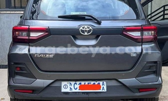 Oofamaa Toyota Ractis Other Makiinaa iti Addiet–Canna keessatti Ethiopia keessatti Oofamaa Toyota Ractis Other Makiinaa iti Addiet–Canna keessatti Ethiopia keessatti