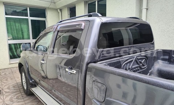 Oofamaa Toyota Hilux Other Makiinaa iti Addis–Ababa keessatti Ethiopia keessatti Oofamaa Toyota Hilux Other Makiinaa iti Addis–Ababa keessatti Ethiopia keessatti