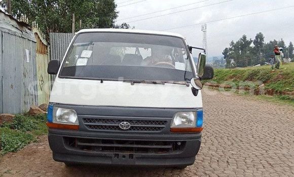 Buy Used Toyota Hiace White Car in Addi Ark'ay in Amhara