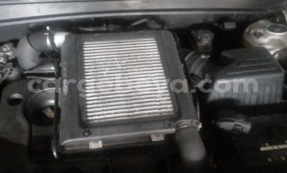 Oofamaa Hyundai Santa Fe White Makiinaa iti Addis 'Alem keessatti Amhara keessatti Oofamaa Hyundai Santa Fe White Makiinaa iti Addis 'Alem keessatti Amhara keessatti