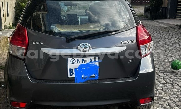 Acheter Occasion Voiture Toyota Yaris Noir à Addis Ababa, Ethiopie Acheter Occasion Voiture Toyota Yaris Noir à Addis Ababa, Ethiopie