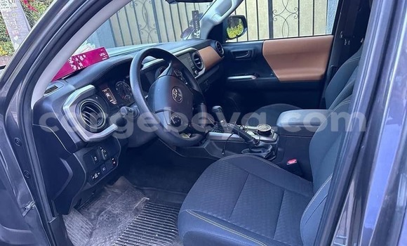 Acheter Occasion Voiture Toyota Tacoma Noir à Addis Ababa, Ethiopie Acheter Occasion Voiture Toyota Tacoma Noir à Addis Ababa, Ethiopie