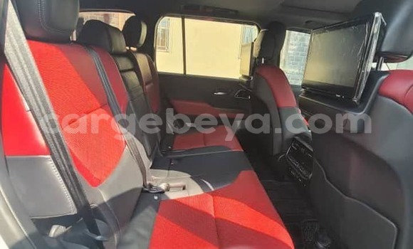 Acheter Occasion Voiture Toyota Land Cruiser Blanc à Addis Ababa, Ethiopie Acheter Occasion Voiture Toyota Land Cruiser Blanc à Addis Ababa, Ethiopie