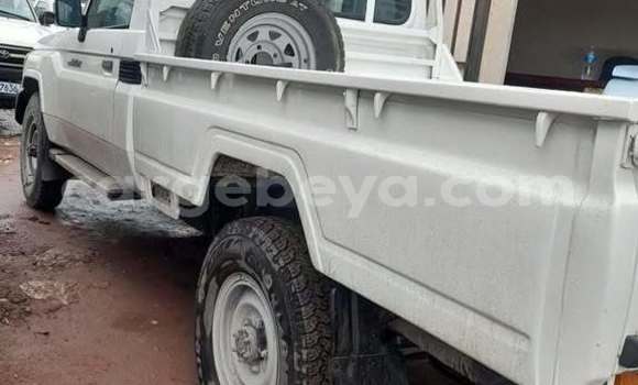 Buy Used Toyota Land Cruiser Prado Other Car in Addis–Ababa in Ethiopia Buy Used Toyota Land Cruiser Prado Other Car in Addis–Ababa in Ethiopia