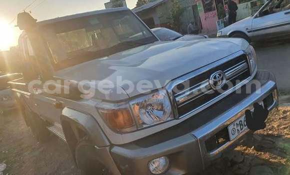 Buy Used Toyota Land Cruiser Other Car in Addis–Ababa in Ethiopia Buy Used Toyota Land Cruiser Other Car in Addis–Ababa in Ethiopia