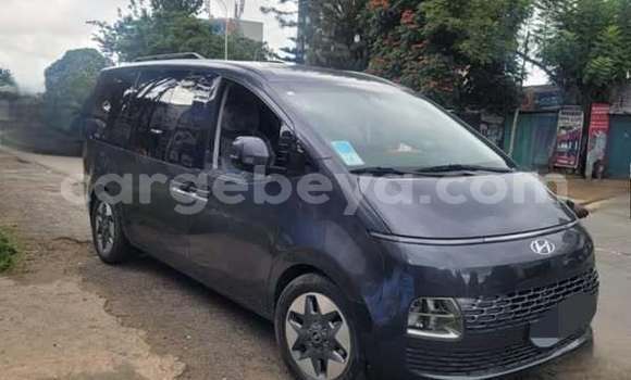 Buy Used Hyundai Santa Fe Other Car in Addis–Ababa in Ethiopia Buy Used Hyundai Santa Fe Other Car in Addis–Ababa in Ethiopia