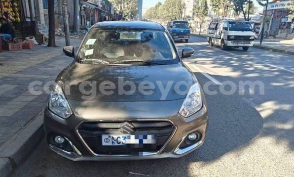 Oofamaa Suzuki Dzire Other Makiinaa iti Addis–Ababa keessatti Ethiopia keessatti Oofamaa Suzuki Dzire Other Makiinaa iti Addis–Ababa keessatti Ethiopia keessatti