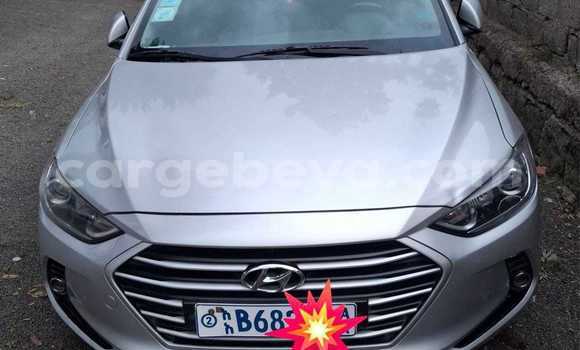 Oofamaa Hyundai Avante Other Makiinaa iti Addis–Ababa keessatti Ethiopia keessatti