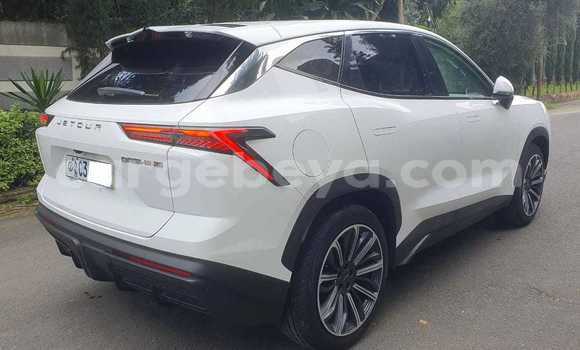 Acheter Occasion Voiture Toyota Camry (Japan) Blanc à Addis Ababa, Ethiopie Acheter Occasion Voiture Toyota Camry (Japan) Blanc à Addis Ababa, Ethiopie