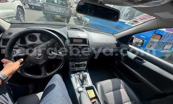 ይግዙ ያገለገለ Mercedes-Benz C–Class ጥቁር መኪና በ አዲስ አበባ በ ኢትዮጵያ ይግዙ ያገለገለ Mercedes-Benz C–Class ጥቁር መኪና በ አዲስ አበባ በ ኢትዮጵያ