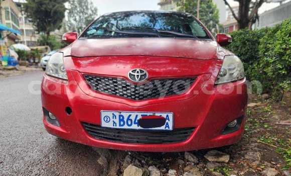Acheter Occasion Voiture Toyota Yaris Rouge à Addis Ababa, Ethiopie Acheter Occasion Voiture Toyota Yaris Rouge à Addis Ababa, Ethiopie