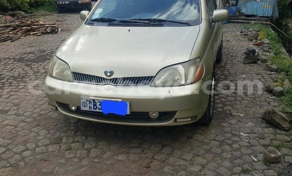 ይግዙ ያገለገለ Toyota Platz ሌላ መኪና በ አዲስ አበባ በ ኢትዮጵያ