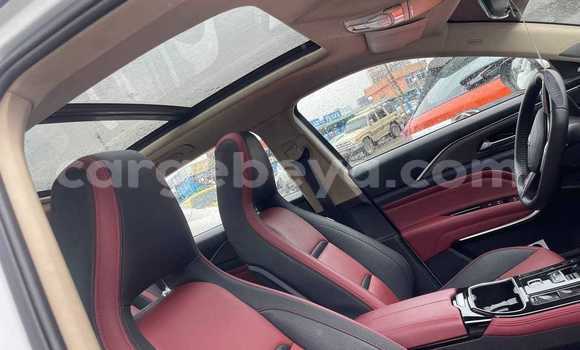 Acheter Occasion Voiture FAW Besturn B50 Blanc à Addis Ababa, Ethiopie Acheter Occasion Voiture FAW Besturn B50 Blanc à Addis Ababa, Ethiopie