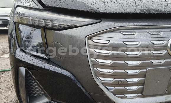 Acheter Occasion Voiture Audi Q5 Noir à Addis Ababa, Ethiopie Acheter Occasion Voiture Audi Q5 Noir à Addis Ababa, Ethiopie