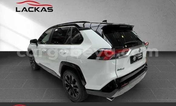 Acheter Occasion Voiture Toyota RAV4 Blanc à Addis Ababa, Ethiopie Acheter Occasion Voiture Toyota RAV4 Blanc à Addis Ababa, Ethiopie