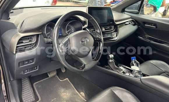 Acheter Occasion Voiture Toyota C-HR Noir à Addis Ababa, Ethiopie Acheter Occasion Voiture Toyota C-HR Noir à Addis Ababa, Ethiopie