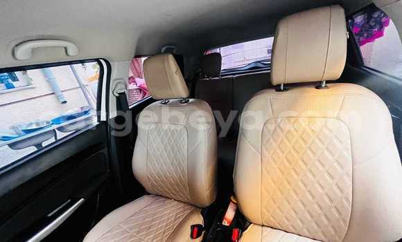 Acheter Occasion Voiture Suzuki Swift Blanc à Addis Ababa, Ethiopie Acheter Occasion Voiture Suzuki Swift Blanc à Addis Ababa, Ethiopie