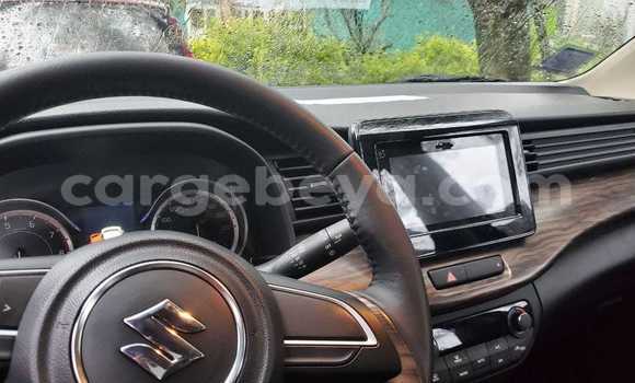 Acheter Occasion Voiture Suzuki Ertiga Rouge à Addis Ababa, Ethiopie Acheter Occasion Voiture Suzuki Ertiga Rouge à Addis Ababa, Ethiopie