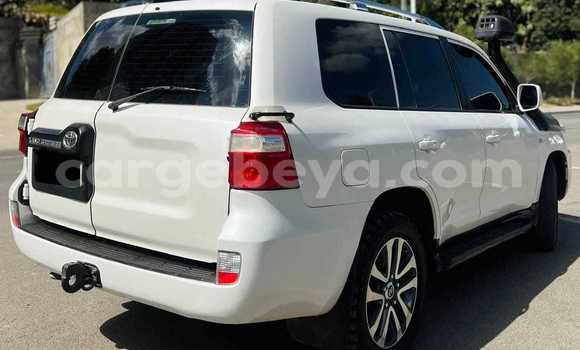 Buy Used Toyota Land Cruiser White Car in Addis–Ababa in Ethiopia Buy Used Toyota Land Cruiser White Car in Addis–Ababa in Ethiopia