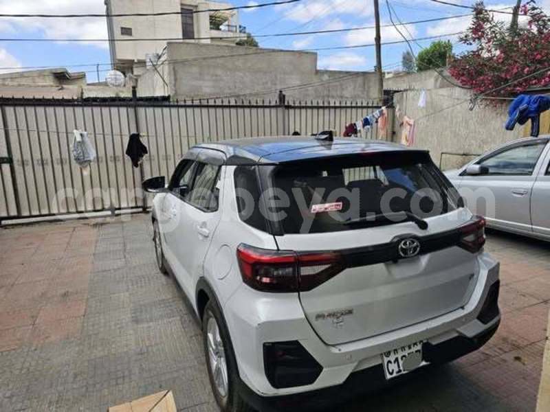 Big with watermark toyota ractis ethiopia addis ababa 12106