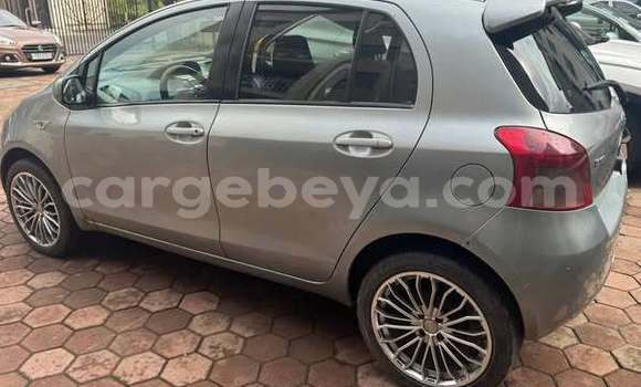 ይግዙ ያገለገለ Toyota Yaris ሌላ መኪና በ አዲስ አበባ በ ኢትዮጵያ