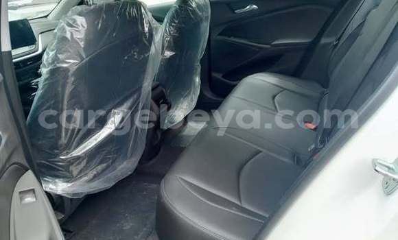 Oofamaa Chevrolet Metro Other Makiinaa iti Addis–Ababa keessatti Ethiopia keessatti Oofamaa Chevrolet Metro Other Makiinaa iti Addis–Ababa keessatti Ethiopia keessatti