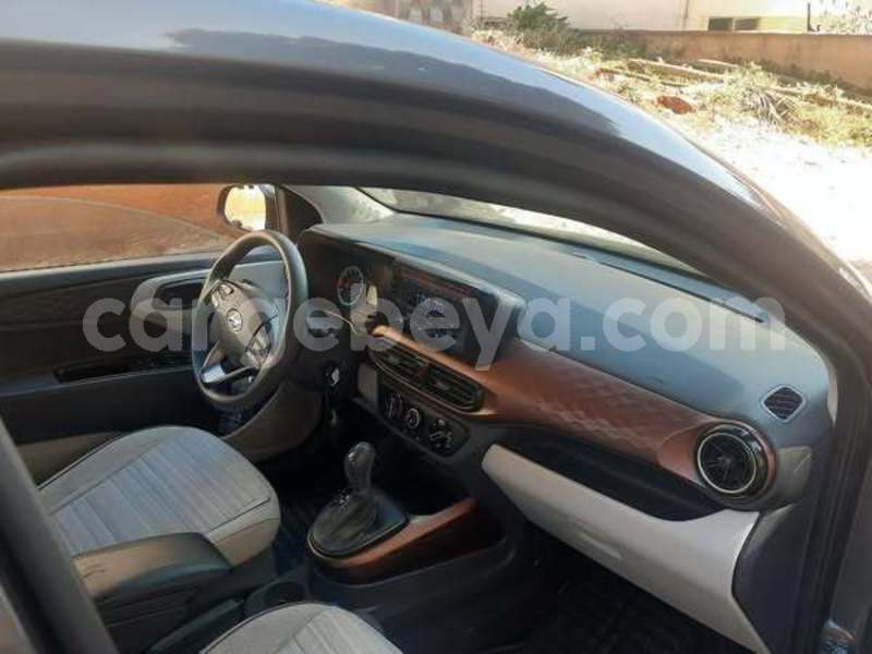 Big with watermark hyundai grandeur ethiopia addis ababa 12132