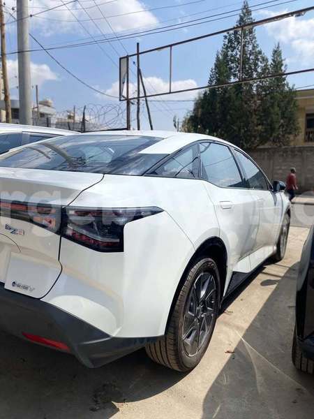 Big with watermark toyota bb ethiopia addis ababa 12150