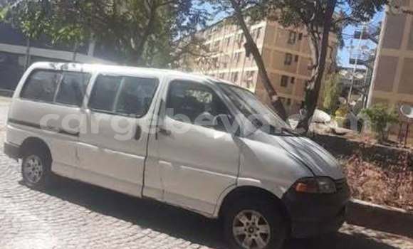 Buy Used Toyota Dolphin White Car in Addis–Ababa in Ethiopia Buy Used Toyota Dolphin White Car in Addis–Ababa in Ethiopia