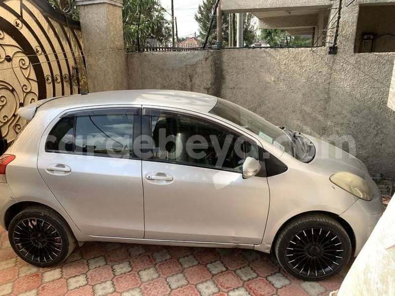 Big with watermark toyota comfort ethiopia addis ababa 12159